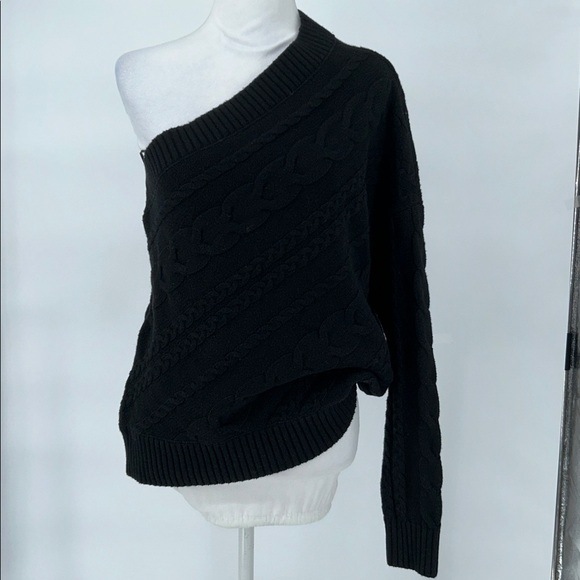 L'AGENCE Zoey Cable Knit Merino Wool one shoulder black sweater size Large - Picture 3 of 10